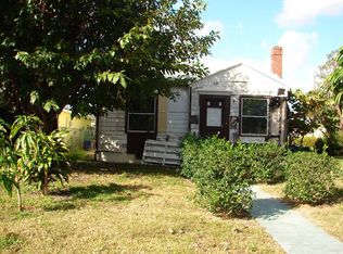 1203 S Palmway, Lake Worth, FL 33460