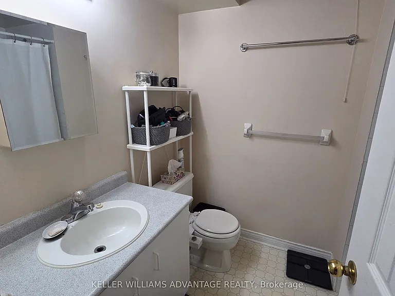 217 Saint George St #37 — Photo 14