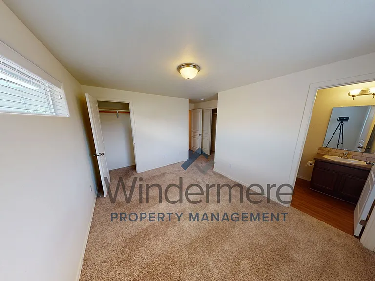 219 Marjorie Pl — Photo 8