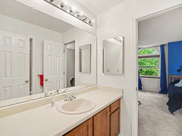 448 Somerset Dr — Photo 12