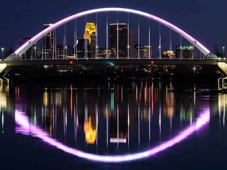 Neighborhood: Lowry Bridge

(Photo Credit: Mac H, media601)