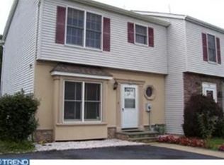 33 Tudor Ln, Lawrence Township, NJ 08648