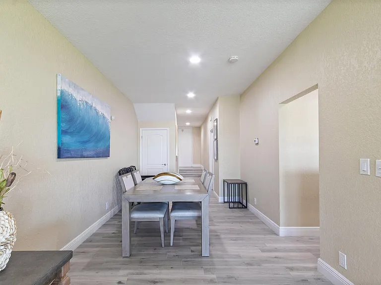 316 N Lake Dr — Photo 12