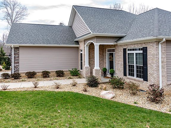 2nd image of 215 Osage Dr