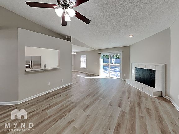 3rd image of 6549 Arancio Dr W