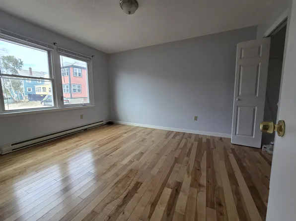 103 N Winooski Ave, Burlington, VT