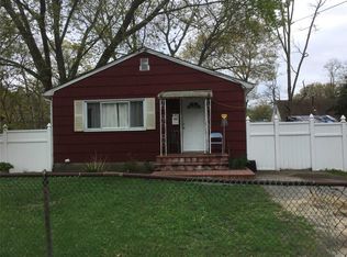 216 State Ave, Wyandanch, NY 11798