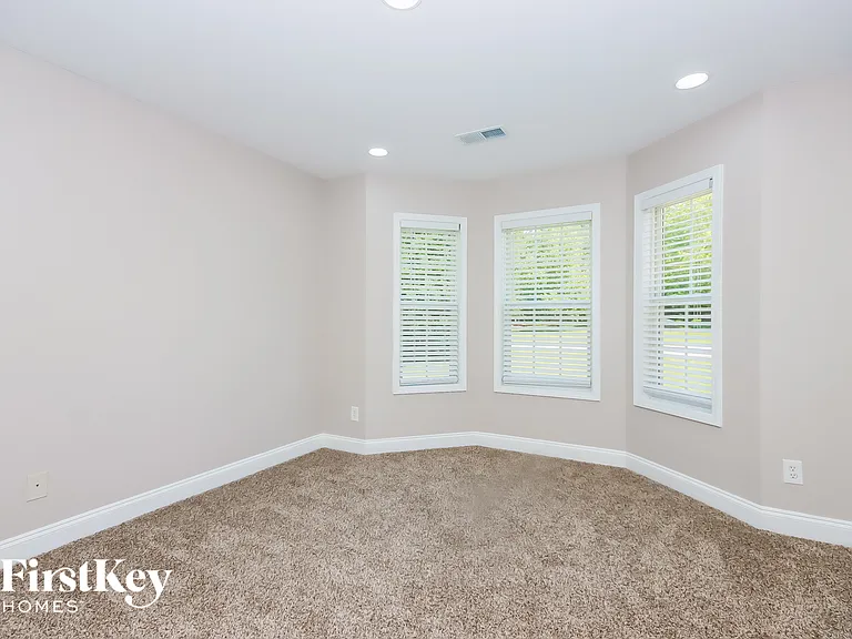 645 White Oaks Rd — Photo 11