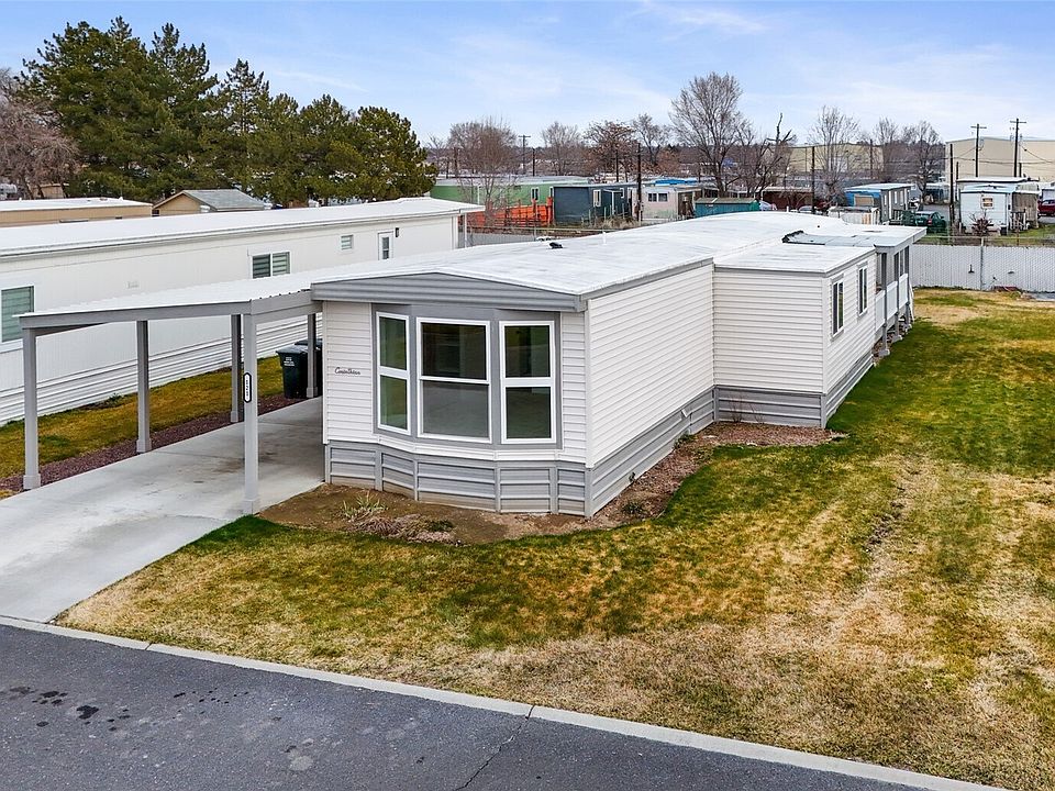 1st image of 2240 W Broadway #121