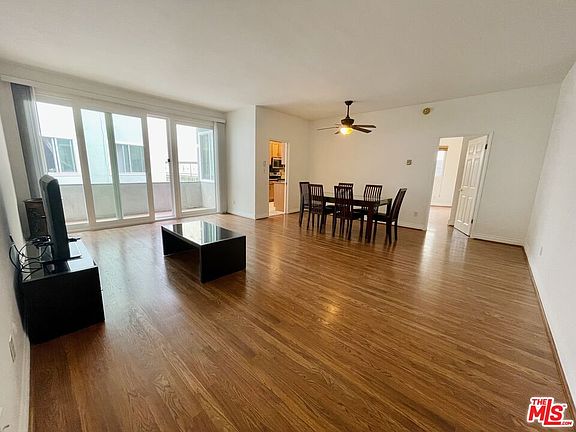 2nd image of 6150 Buckingham Pkwy Unit 205