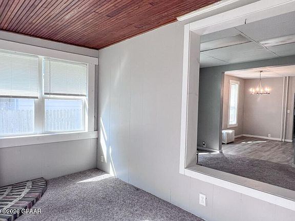 4th image of 518 Walnut St