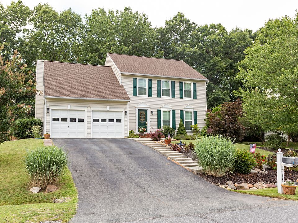 1st image of 4912 Queensbury Cir