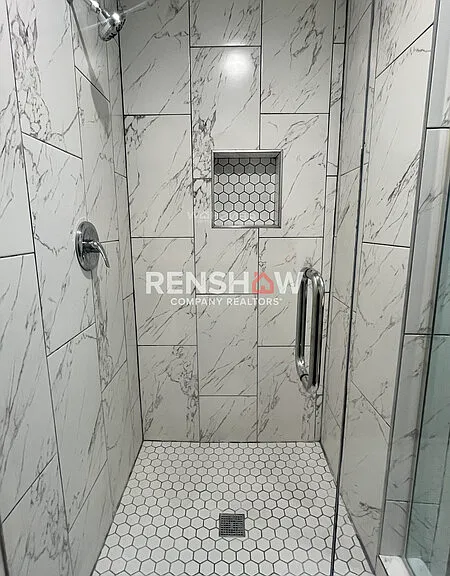 3822 Maid Marian Ln — Photo 17