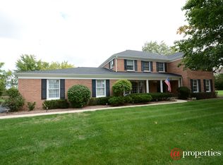 514 Lake Shore Dr N, Barrington, IL 60010