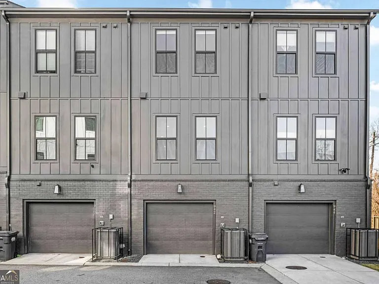 942 Spencer Ave — Photo 11