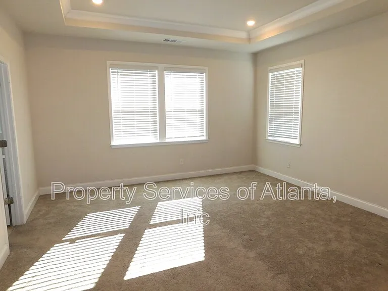 930 Elderberry Ct — Photo 23