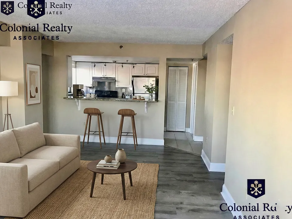 15 N Beacon St #702