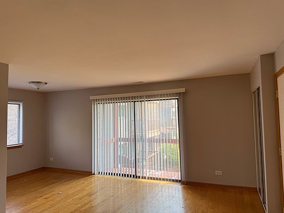 5th image of 3232 184th St APT 2E