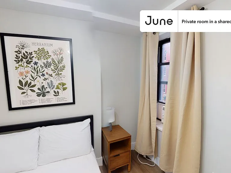 113 1st Ave #C — Photo 2