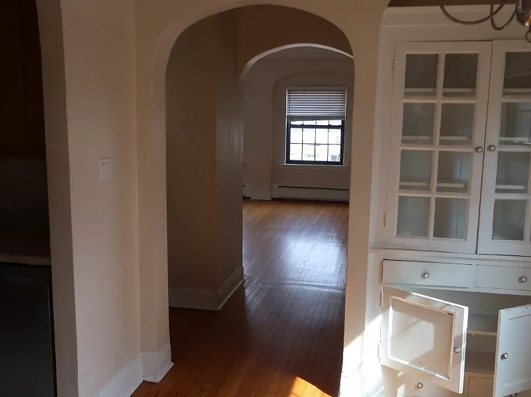 735 W Junior Ter #401 — Photo 11