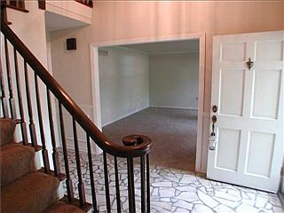 4th image of 8311 Montego Dr