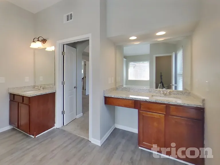 4370 Rainer Dr — Photo 12