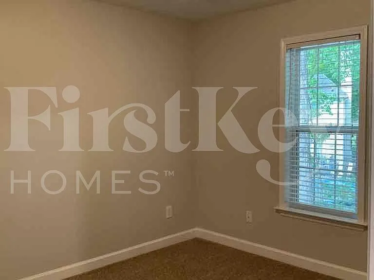 110 Longbridge Dr — Photo 13
