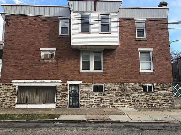 3rd image of 2096 W 65th Ave