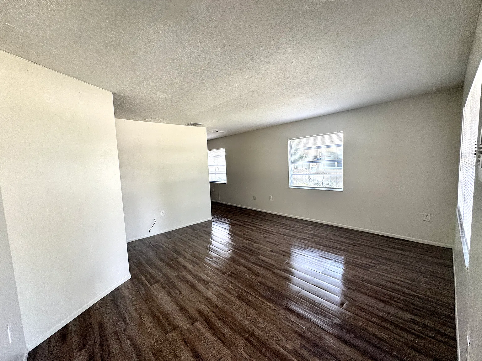 2 bed, 800 sqft, $1,495 — Photo 2