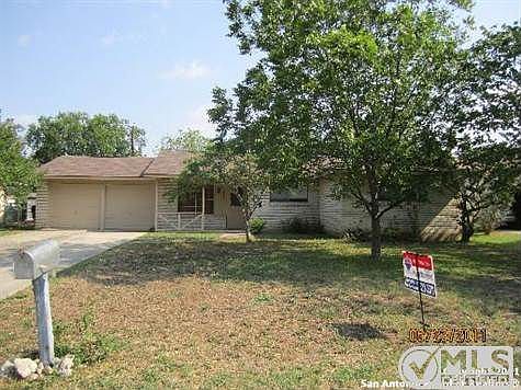 2nd image of 4235 Parkwood Dr