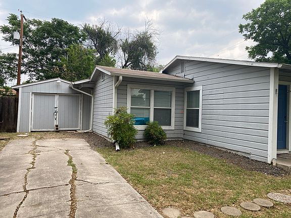 2nd image of 209 Redrock Dr