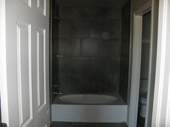 5th image of 11615 Surrey Villas Ct