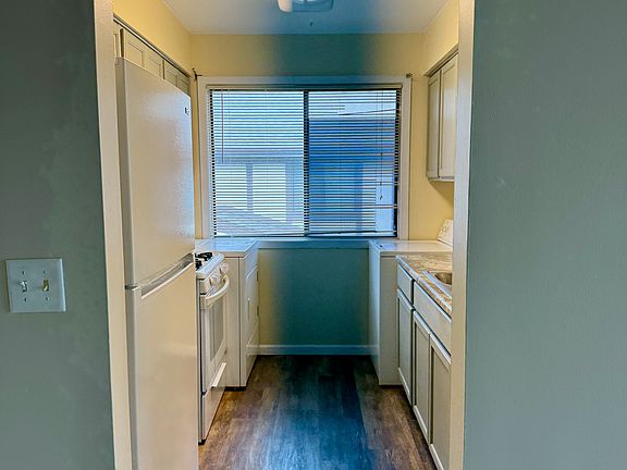 4th image of 1495 Sacramento Dr #4
