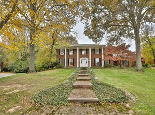 1001 Wellington Ter, Chesterfield, MO