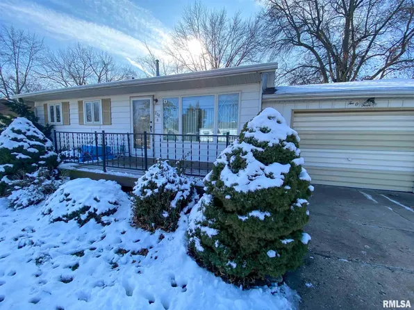 204 Kaskaskia Rd, Marquette Heights, IL 61554