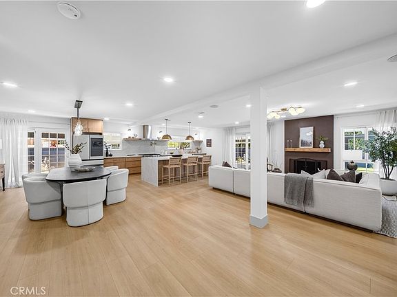 5th image of 402 Hillcrest Ave
