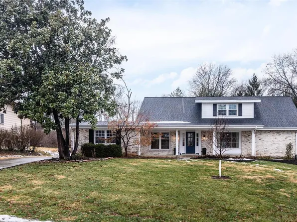 84 Forest Crest Dr, Chesterfield, MO 63017