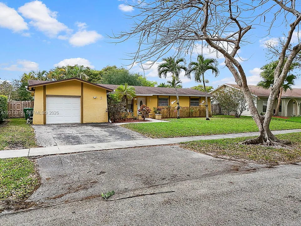 5009 SW 104th Ave
