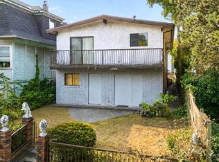 1546 Adanac St, Vancouver, BC V5L 2C5