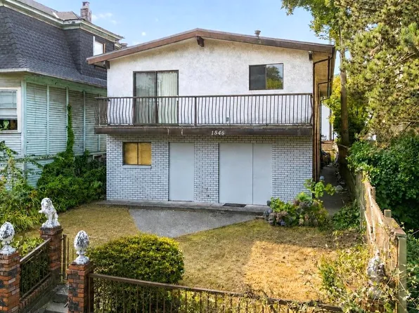 1546 Adanac St, Vancouver, BC V5L 2C5