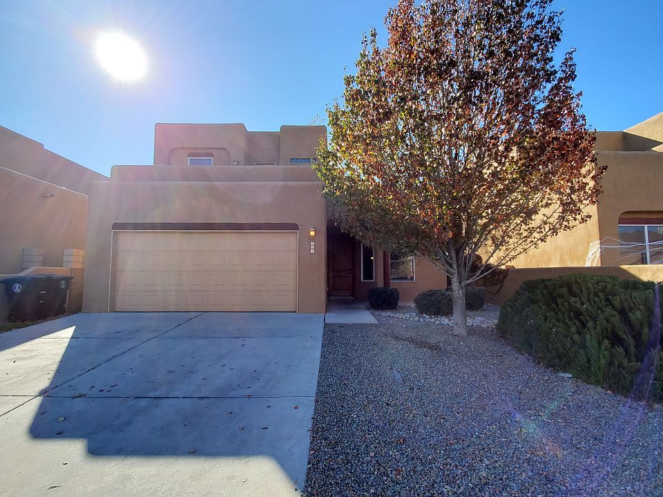 1st image of 823 Kipuka Dr NW