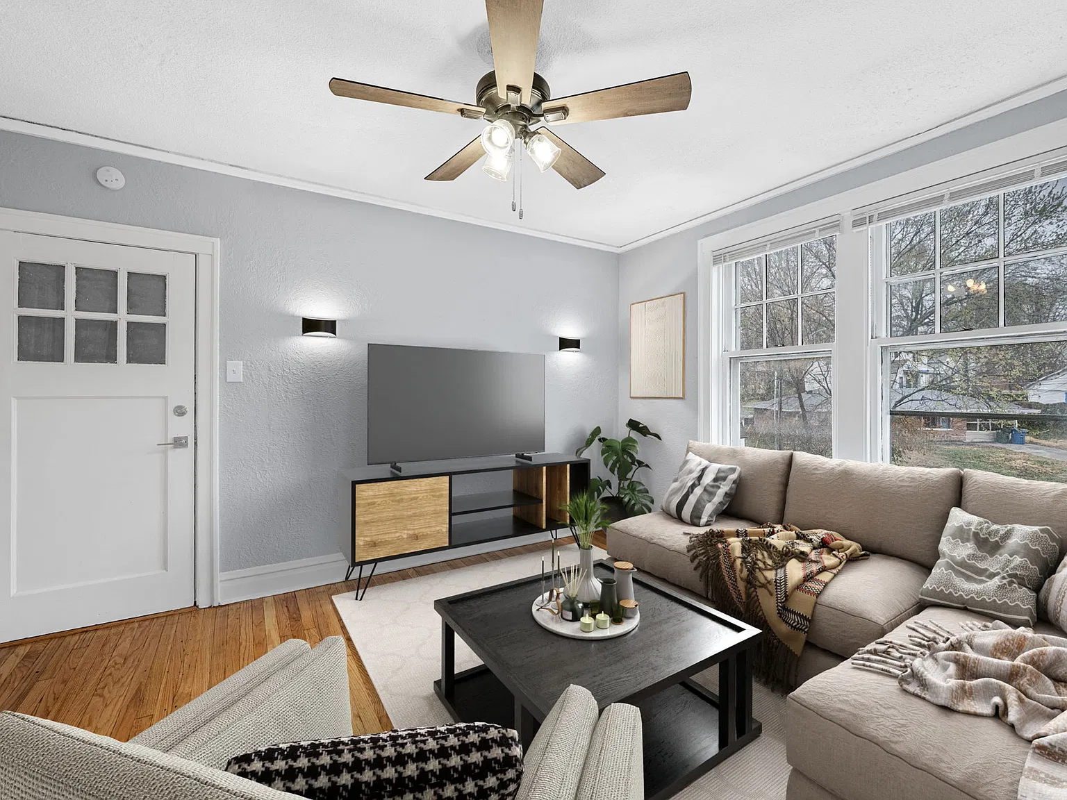 Hawthorne Place Apartments — Photo 1