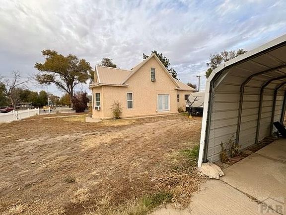 3rd image of 303 Maxwell St #301