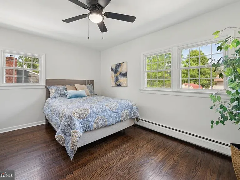 747 Hedy Ave — Photo 11