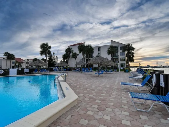 5729 La Puerta Del Sol Blvd S APT 386, Saint Petersburg, FL 33715