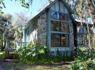 1012 Winona Dr, Geneva, FL 32732