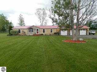 3394 10th Ave, Blanchard, MI 49310