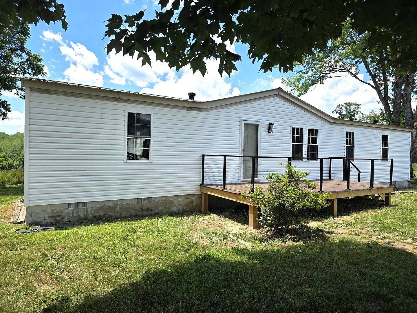 4 Bed 2 Bath Home Lowgap, NC — Photo 2