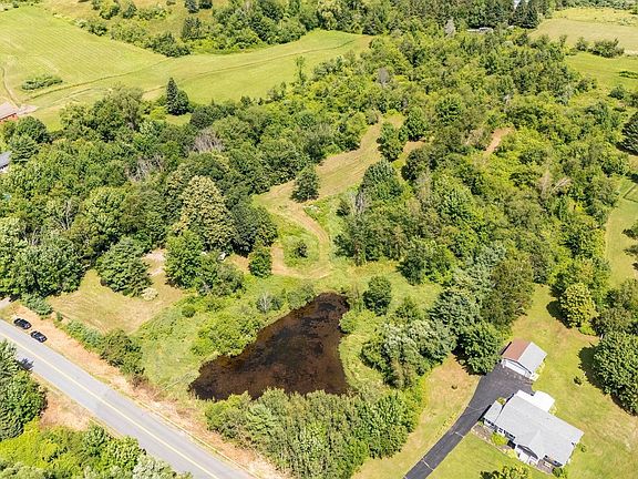3rd image of 105 Dill Rd