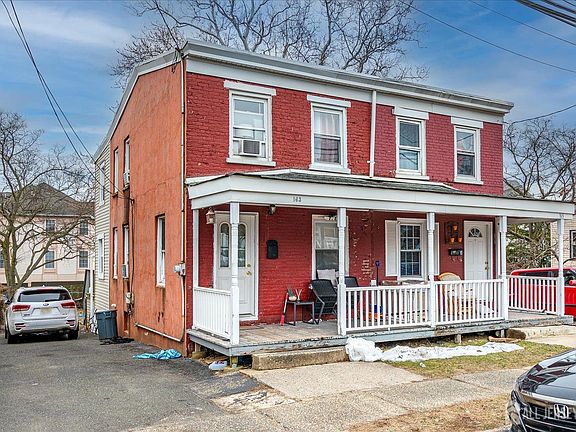 2nd image of 163 2nd St